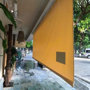Báo Giá Bạt Che Nắng Mưa Tự Cuốn Đẹp, Lắp Đặt Tận Nơi