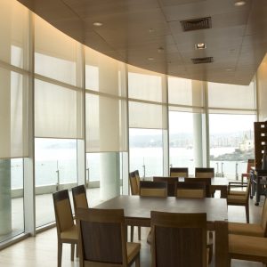 Rèm Cuốn Lưới Cản Nhiệt Chống Nắng